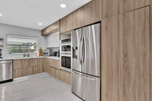 136 Greens Rd, Hollywood, FL 33021 - Photo 17
