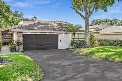 136 Greens Road, Hollywood, FL 33021 - Photo 3