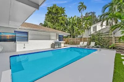 136 Greens Road, Hollywood, FL 33021 - Photo 1