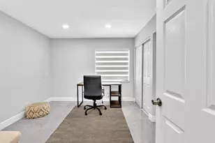 136 Greens Rd, Hollywood, FL 33021 - Photo 49