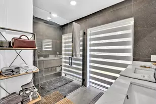 136 Greens Rd, Hollywood, FL 33021 - Photo 43