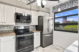 1502 Whitehall Dr, Davie, FL 33324 - Photo 3
