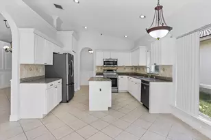 7607 Colony Lake Dr, Boynton Beach, FL 33436 - Photo 15