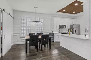 10502 SW Kelsey Way, Port Saint Lucie, FL 34987 - Photo 11