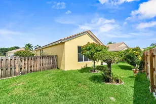9193 Cove Point Cir, Boynton Beach, FL 33472 - Photo 21