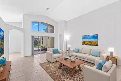 9193 Cove Point Circle, Boynton Beach, FL 33472 - Photo 5