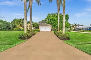 1918 SW Bellevue Ave, Port Saint Lucie, FL 34953 - Photo 5
