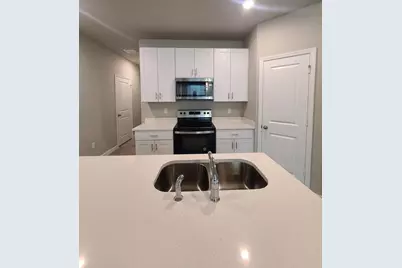 3566 San Bernardino Way, Palm Springs, FL 33461 - Photo 7