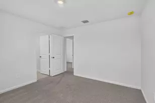 663 Salisbury Cir, Fort Pierce, FL 34982 - Photo 21