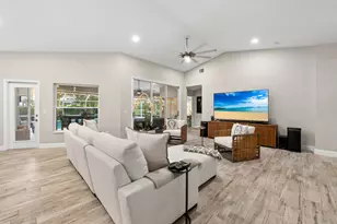 5608 SW Landing Creek Dr, Palm City, FL 34990 - Photo 11