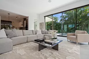2500 Middle River Dr, Fort Lauderdale, FL 33305 - Photo 3