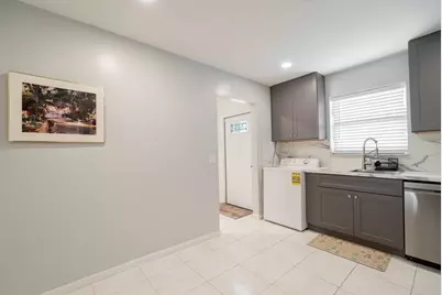 903 Worcester Lane, Lake Worth, FL 33467 - Photo 5