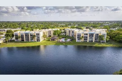 6475 W Oakland Park Boulevard #209, Lauderhill, FL 33313 - Photo 17