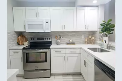 6475 W Oakland Park Boulevard #209, Lauderhill, FL 33313 - Photo 5