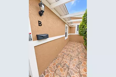 2735 NE 9th Avenue #Unit-B, Wilton Manors, FL 33334 - Photo 5
