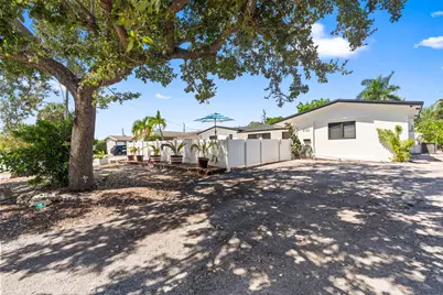 2121 NE 51st Court, Fort Lauderdale, FL 33308 - Photo 3