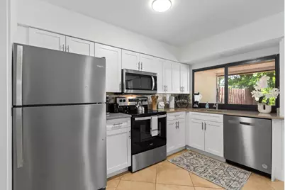 2121 NE 51st Court, Fort Lauderdale, FL 33308 - Photo 11