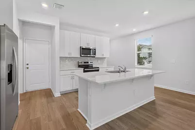 662 Salisbury Circle, Fort Pierce, FL 34982 - Photo 5