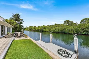 611 Phillips Dr, Boca Raton, FL 33432 - Photo 9