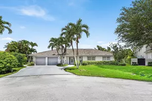 611 Phillips Dr, Boca Raton, FL 33432 - Photo 3