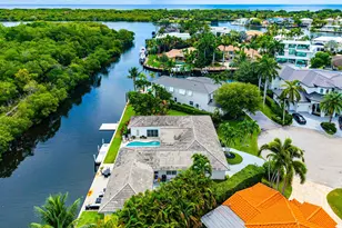 611 Phillips Dr, Boca Raton, FL 33432 - Photo 29