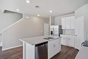 5745 SE Edgewater Cir, Stuart, FL 34997 - Photo 7