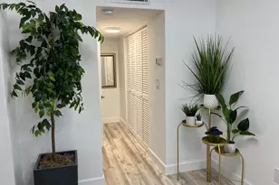 11685 Canal Dr, North Miami, FL 33181 - Photo 17