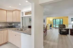 2085 SW 15th Pl, Deerfield Beach, FL 33442 - Photo 5