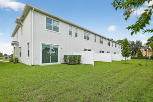 311 SE Crossoak Ln, Port Saint Lucie, FL 34984 - Photo 27
