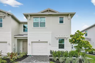 311 SE Crossoak Ln, Port Saint Lucie, FL 34984 - Photo 1