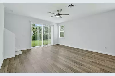 311 SE Crossoak Lane, Port Saint Lucie, FL 34984 - Photo 7