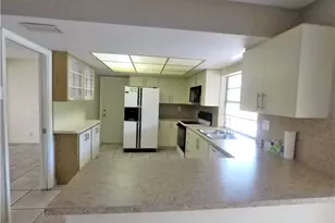 7221 NW 10th Pl, Plantation, FL 33313 - Photo 13