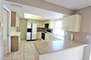7221 NW 10th Pl, Plantation, FL 33313 - Photo 7