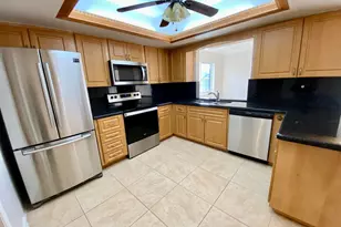 213 NE 9th Ave, Deerfield Beach, FL 33441 - Photo 7