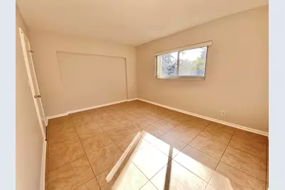 213 NE 9th Avenue, Deerfield Beach, FL 33441 - Photo 17