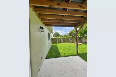 213 NE 9th Avenue, Deerfield Beach, FL 33441 - Photo 27