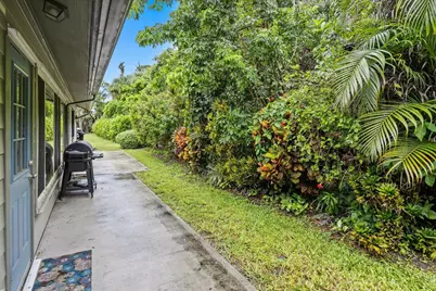 663 NE Wax Myrtle Way, Jensen Beach, FL 34957 - Photo 11