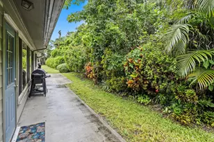 663 NE Wax Myrtle Way, Jensen Beach, FL 34957 - Photo 11