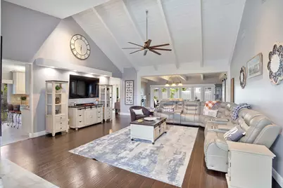 8059 Buttonwood Circle, Tamarac, FL 33321 - Photo 7
