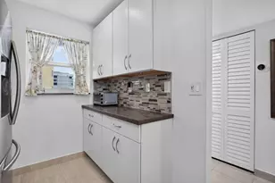 1391 S Ocean Blvd, Pompano Beach, FL 33062 - Photo 11