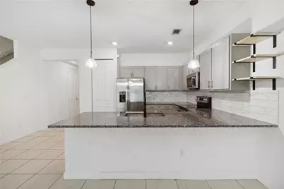1002 Sweet Briar Lane, Riviera Beach, FL 33410 - Photo 9