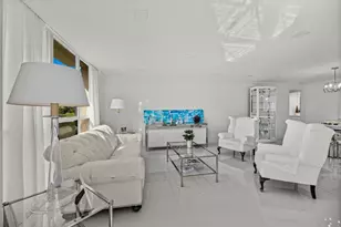 5390 Woodland Lakes Dr, Palm Beach Gardens, FL 33418 - Photo 5