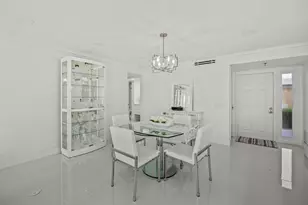 5390 Woodland Lakes Dr, Palm Beach Gardens, FL 33418 - Photo 7