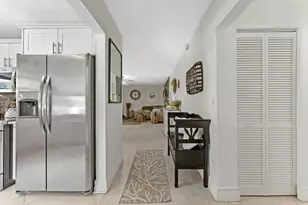 819 NW 25th Ave, Delray Beach, FL 33445 - Photo 11