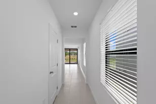 1222 Caloosa Cove Dr, Fort Myers, FL 33901 - Photo 7