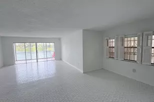 879 NE 195th St, Miami, FL 33179 - Photo 21