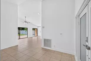 7602 Silver Woods Ct, Boca Raton, FL 33433 - Photo 9