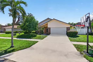 7602 Silver Woods Ct, Boca Raton, FL 33433 - Photo 3