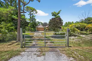 16971 W Mayfair Dr W, The Acreage, FL 33470 - Photo 7