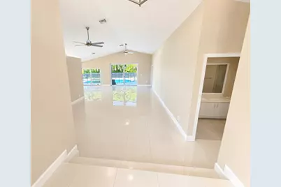 8045 Copenhagen Way, Boca Raton, FL 33434 - Photo 9